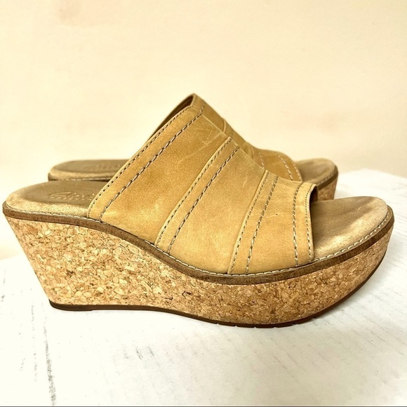 Clarks Aisley Lily Y2K Platform Light Tan Nubuck Womens sandals size 6 - Picture 2 of 11